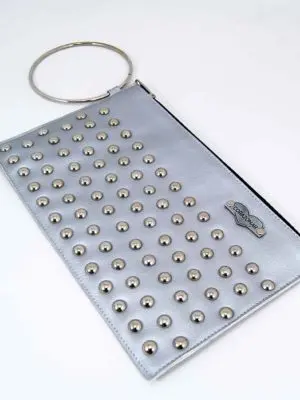 Sobre de fiesta 27x16 CON TACHAS - Marca CORAZONAR - PLATEADO