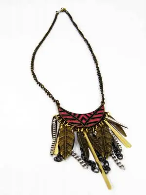Collar de cadenas y dijes - COLLAR DE DISEÑO