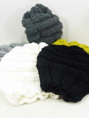 Gorro de lana caído - SURTIDO DE COLORES - TEMPORADA 2025 - ULTIMA MODA!!!!