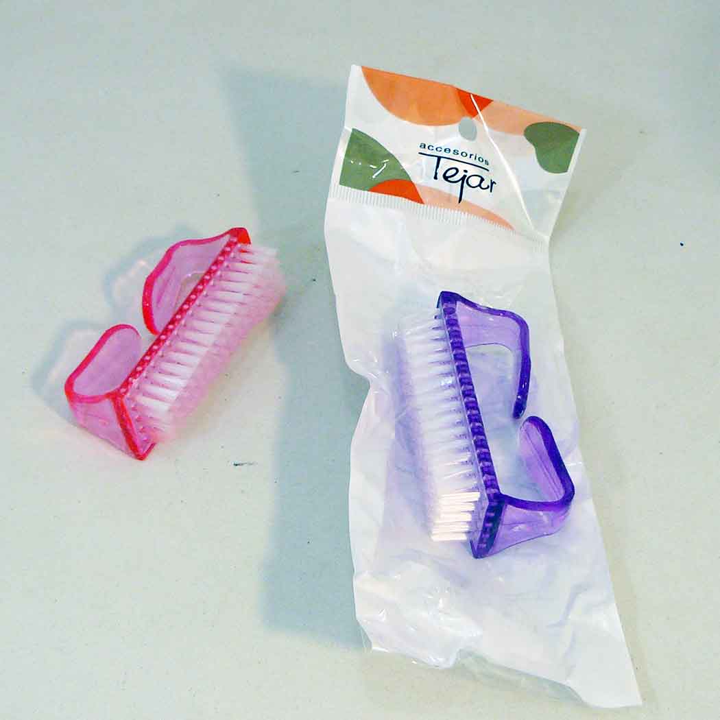 XPER CEPILLO UÑAS PLASTICO