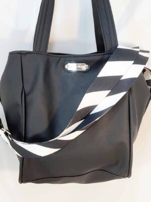Bandolera cartera de cuero sintético - 25x25x18 - Marca SETIEMBRE - NEGRO