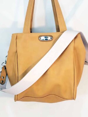 Bandolera cartera de cuero sintético - 25x25x18 - Marca SETIEMBRE - HABANO