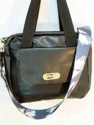 Bandolera bolsito de cuero sintético - 25x18x8 - Marca SETIEMBRE - NEGRO