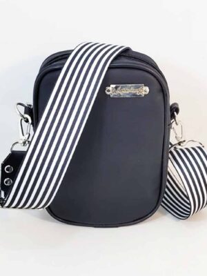 Bandolera de símil cuero - 14x20x7 - Marca SETIEMBRE - Forrada - NEGRA