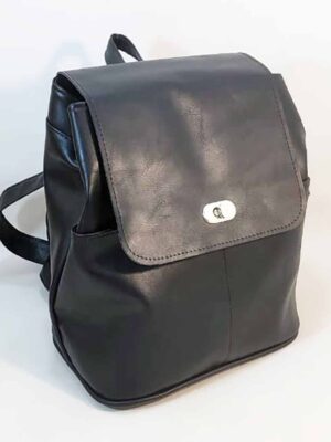 Mochila de cuero sintético 30x30x15 - Marca Septiembre - Forrada - NEGRA