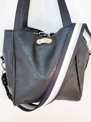 Bandolera cartera de cuero sintético - 25x25x18 - Marca SETIEMBRE - NEGRO