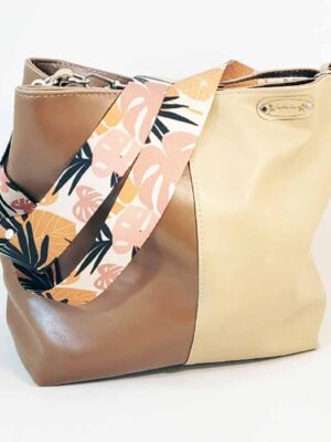 Bolso de cuero sintético 30x30x15 - Marca SETIEMBRE - Forrada - CAMEL Y CHOCOLATE